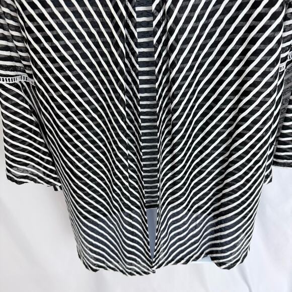 Studio JPR Bell Sleeve Layered Top Size Small - Picture 9 of 11